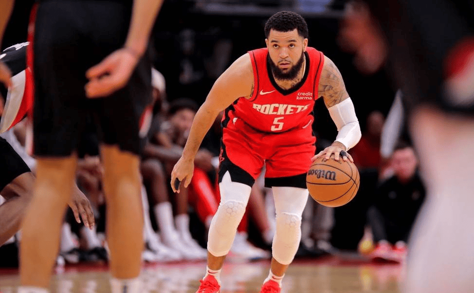 赛地聚焦——德国杯赛后热度飙升；休斯敦火箭豪取连胜；更衣室稳定；训练强度明显提升的简单介绍