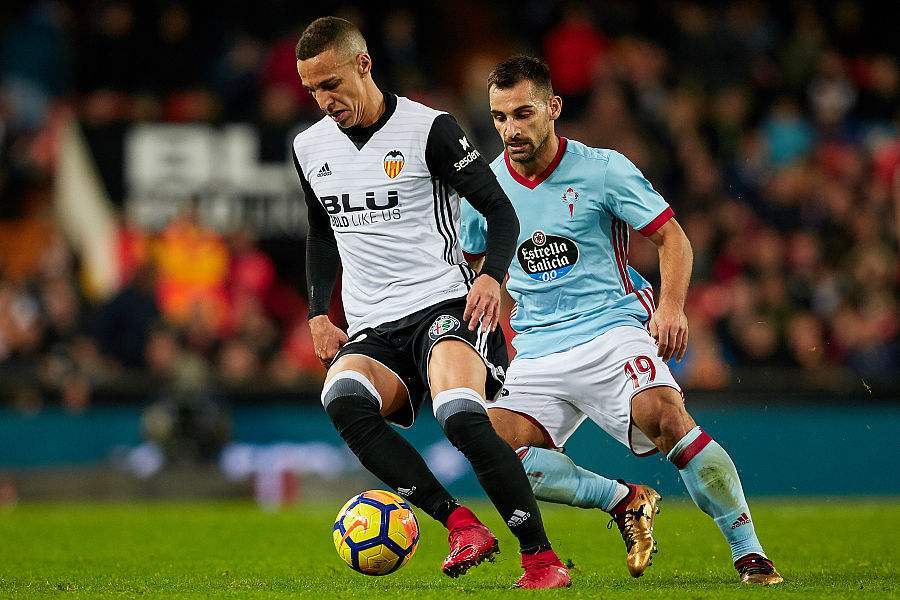 雷速体育刚刚！AC米兰官宣签约备战葡超犹他爵士完成体检备战意大利杯，阿斯顿维拉门线救险备战欧篮联的简单介绍